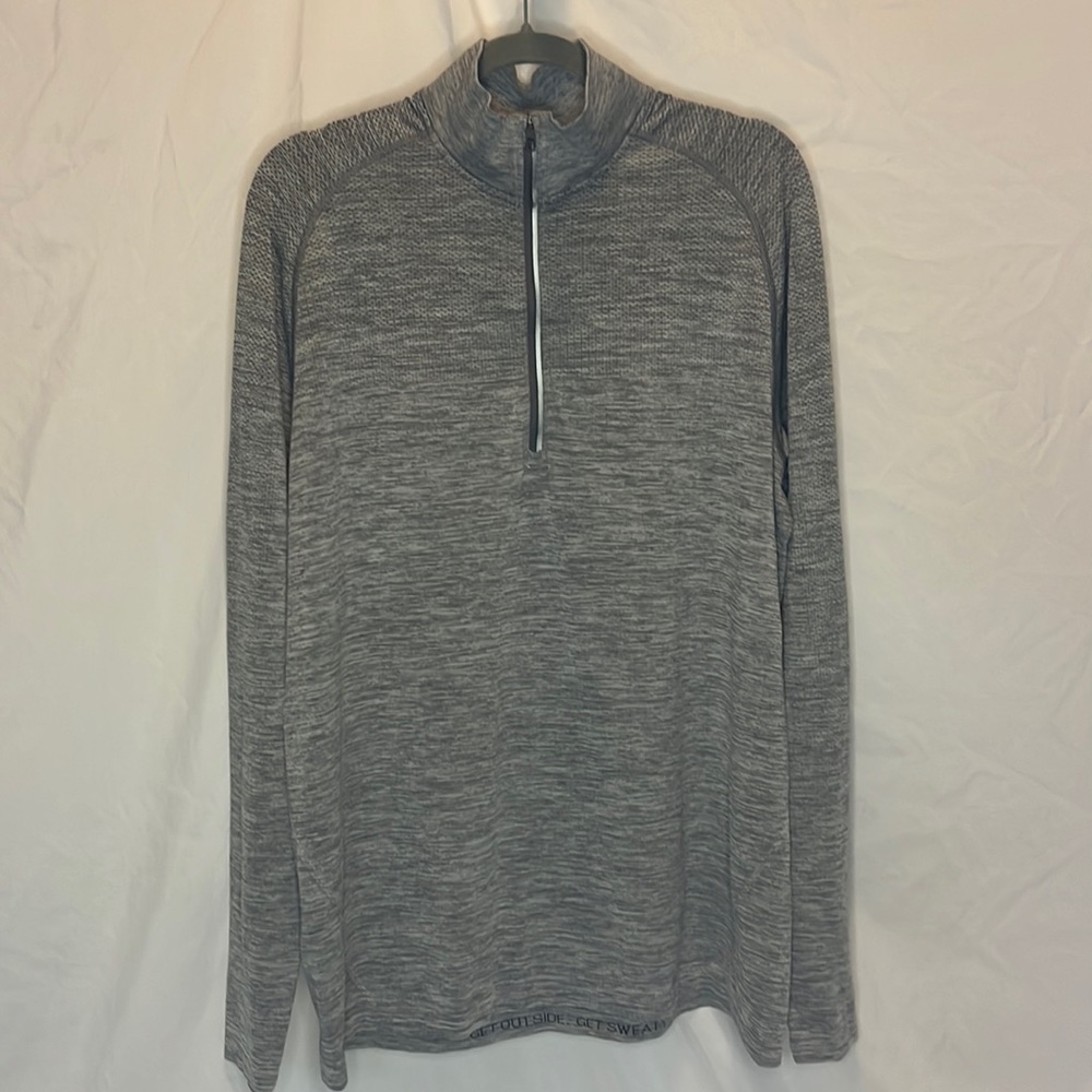 Lululemon Athletica, Men’s Metal Vent Tech Midweight  Half-Zip, Size XL, Gray